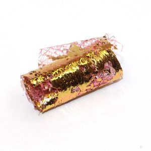 Ţesătură roșie cu inserţii metalice argintii (nr.15)